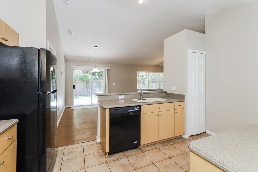 Building Photo - 4519 Weasel Dr