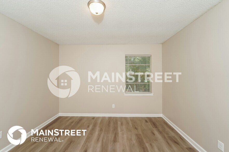 Building Photo - 3814 Mars Ave