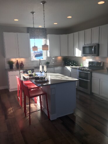 Building Photo - 2392 S Scranton St