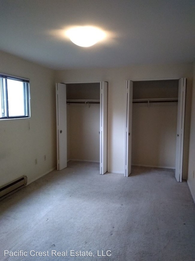 Building Photo - Clayton Manor