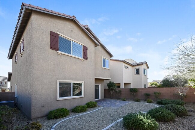 Building Photo - 10473 Asana St