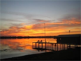 Building Photo - 7429 Lake Dr