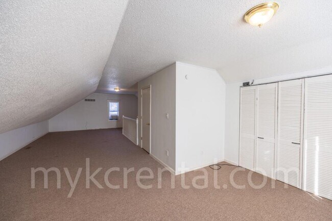 Building Photo - 4306 Fisher St