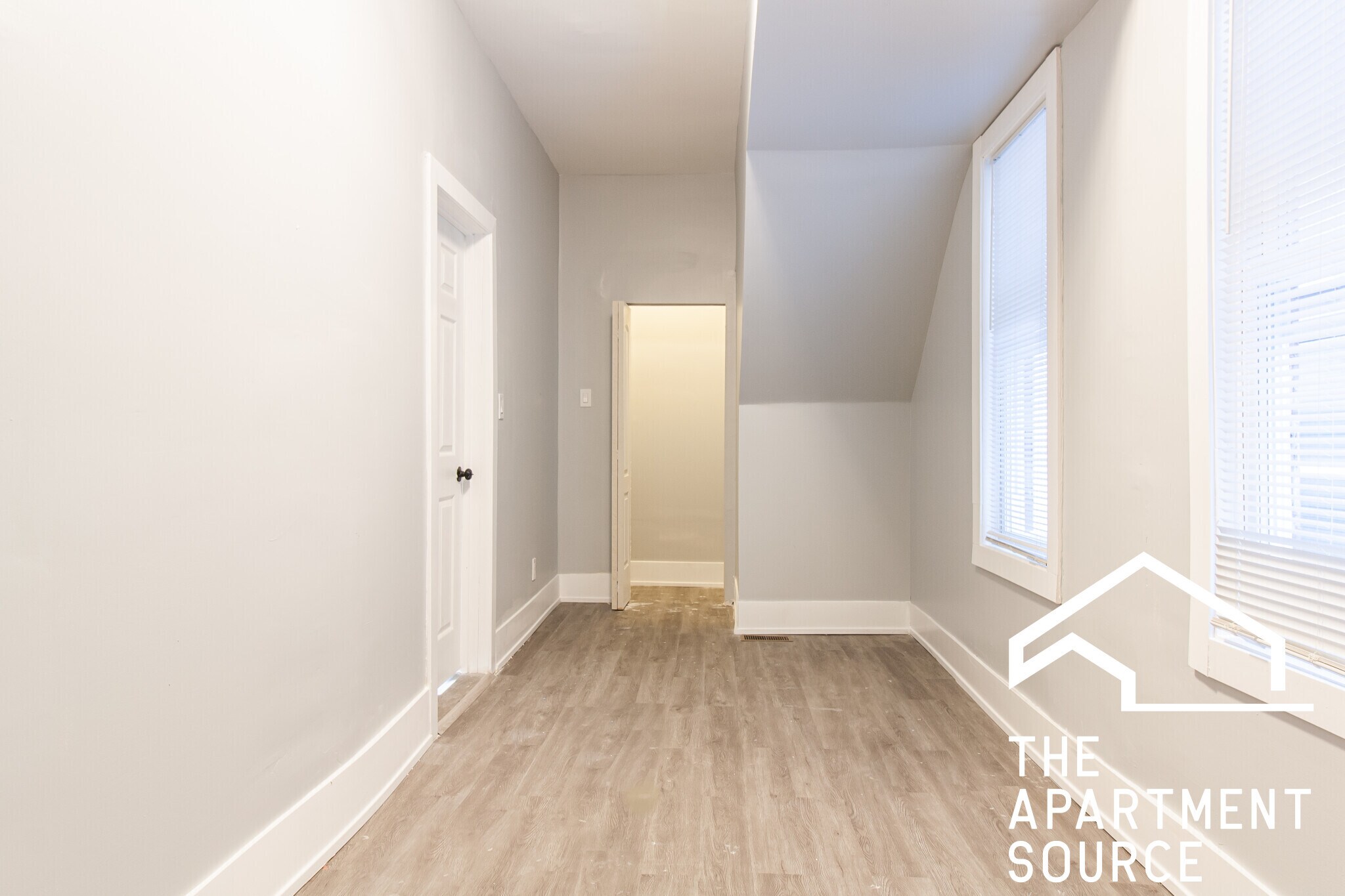 Building Photo - 2659 W Homer St