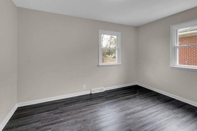 Building Photo - 3610 Gale Ln