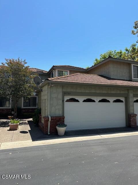 Primary Photo - 29723 Strawberry Hill Dr