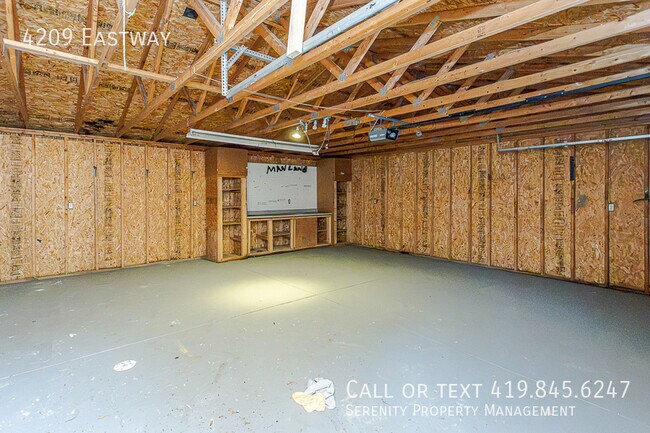 Building Photo - 4209 Eastway-