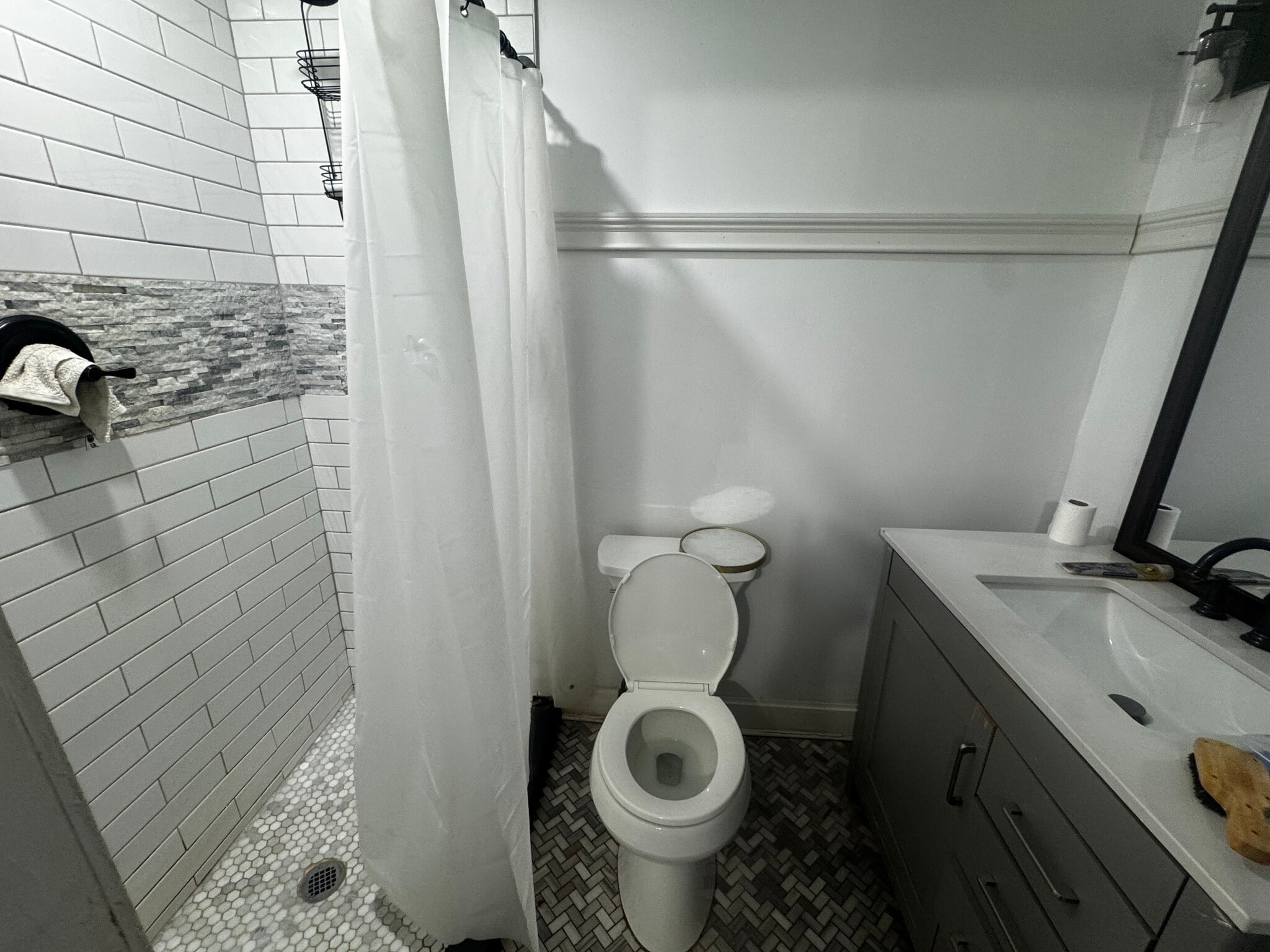 Building Photo - Room in Duplex on Polar Rock Pl SW