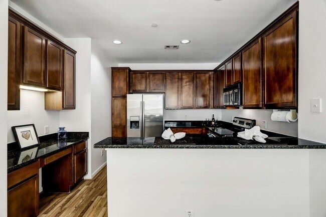 Building Photo - 3001 Murworth Dr