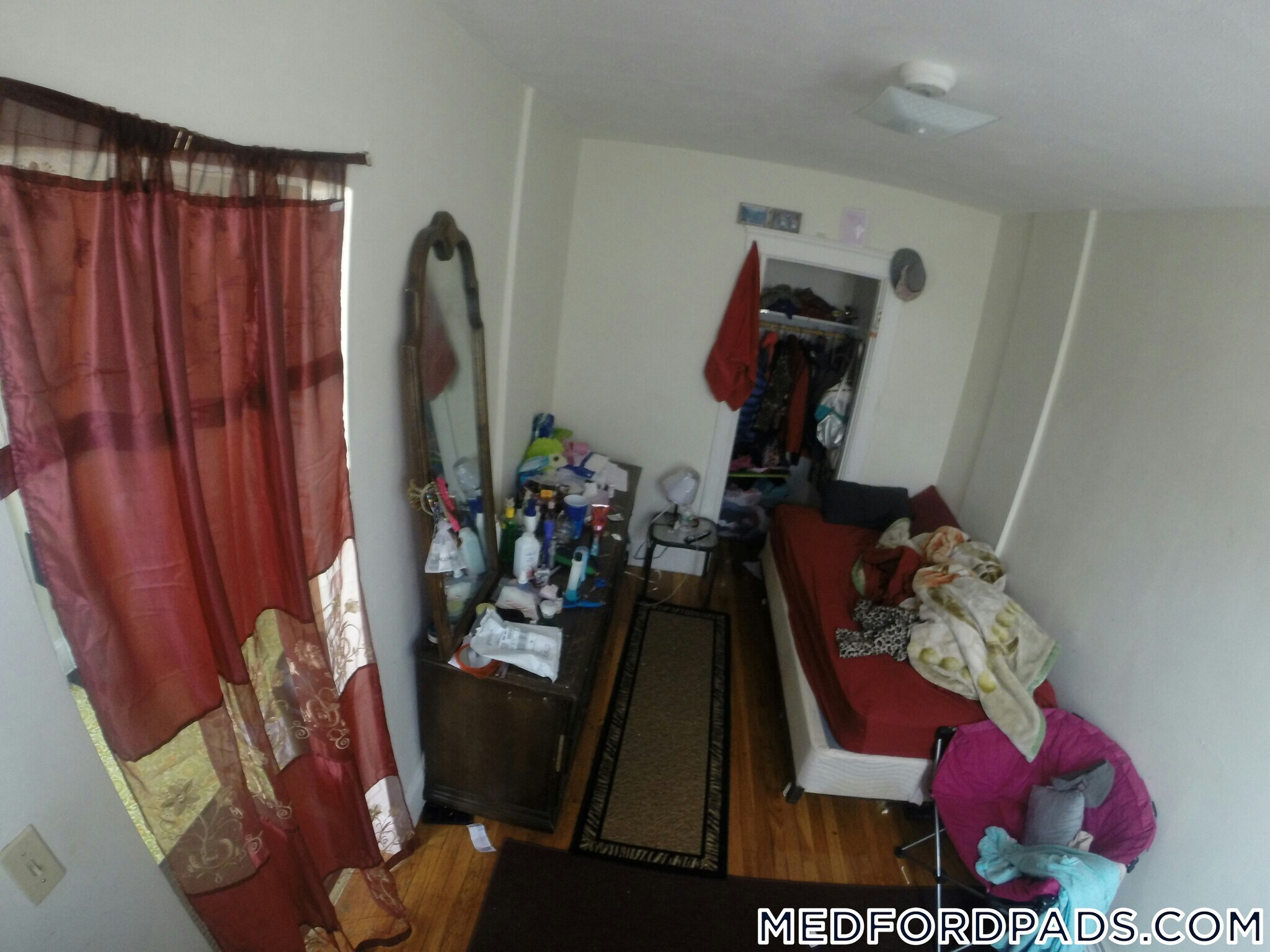 Building Photo - 53 Fellsway W