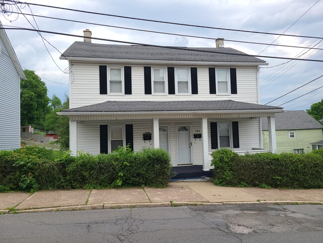 Building Photo - 142 Orchard St