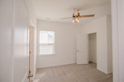 Building Photo - Spacious 4BR Single-level Home with Open Floor Plan & 2-Car Garage