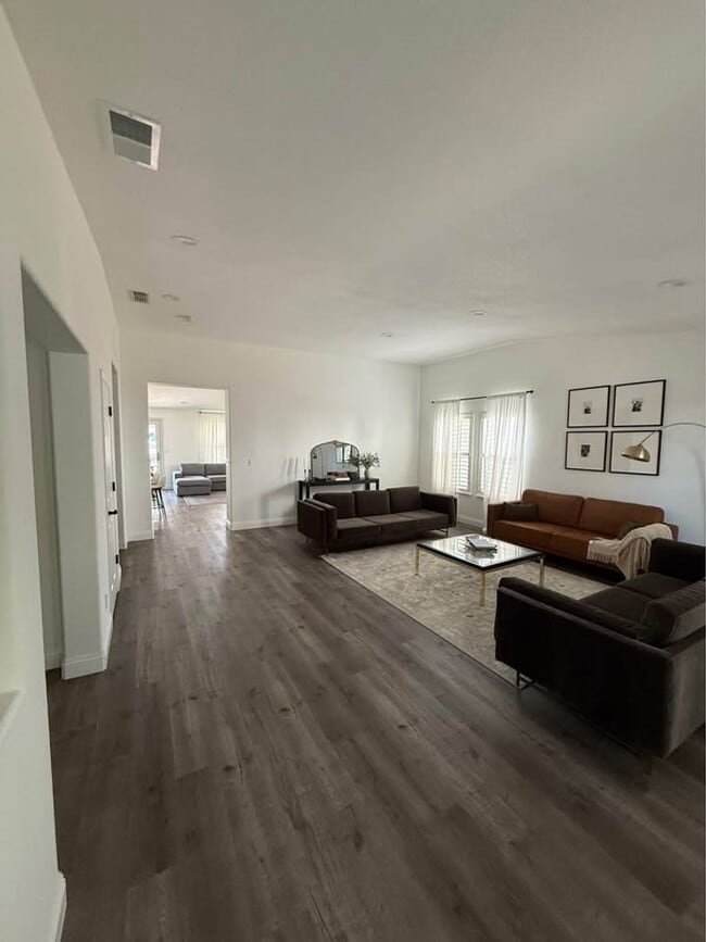 Building Photo - Beautiful Home for Rent – Mather, CA