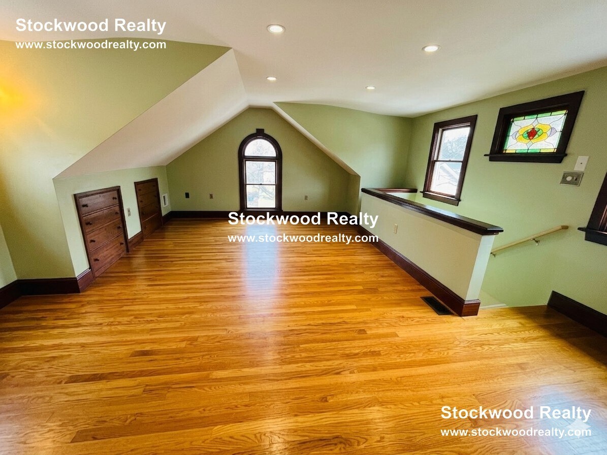 Building Photo - 36 Spring Garden St