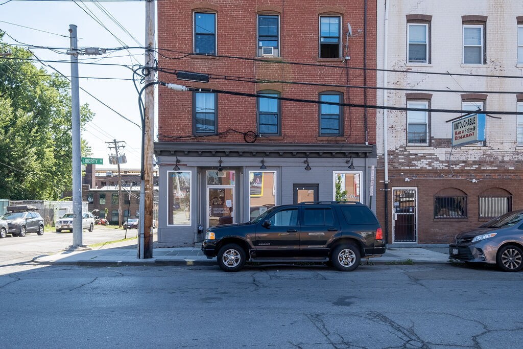 Exterior - 42 Liberty St