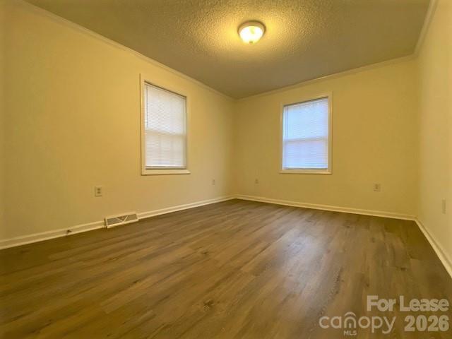 Building Photo - 108 Akron Ave