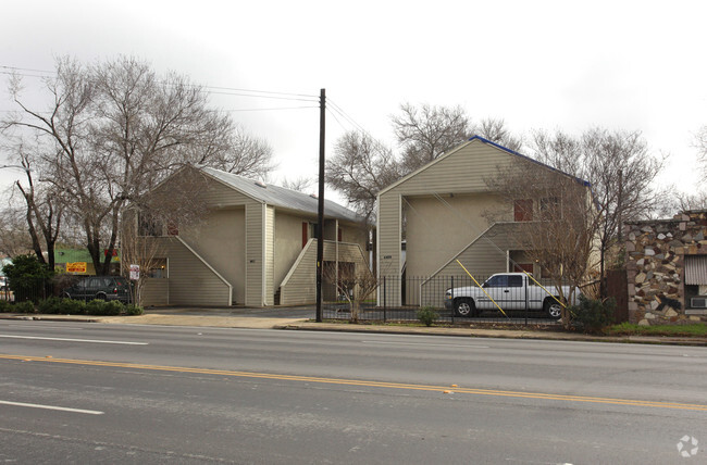 Primary Photo - Cottonwood Condominiums