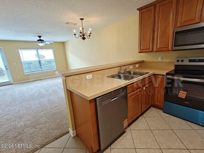 Building Photo - 1500 Calming Water Dr