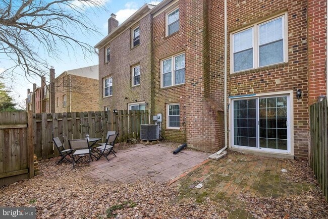 Building Photo - 7442 Adams Park Ct