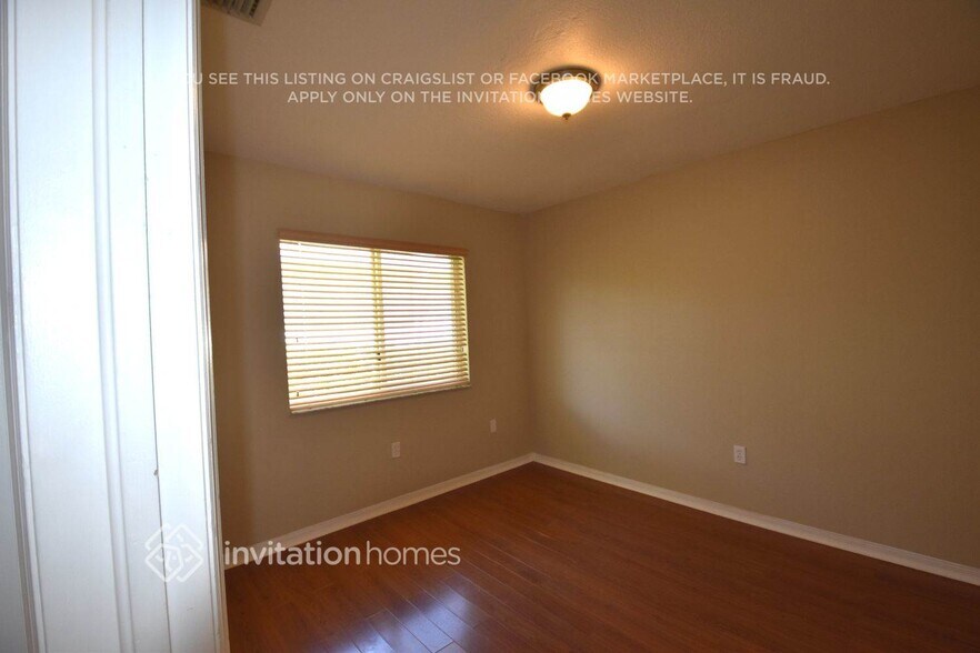 Building Photo - 16887 Crestview Ln