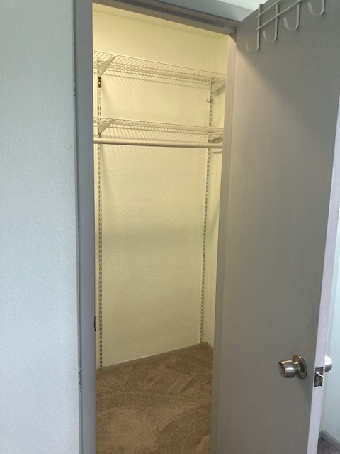 CLOSET - 6910 Hart Ln