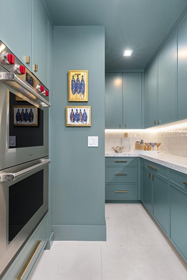 Building Photo - 734 S Ocean Blvd