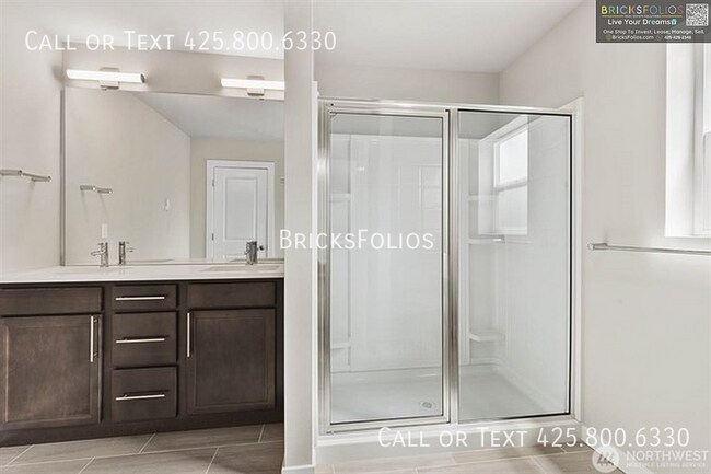 Building Photo - 9502 18th Ave W