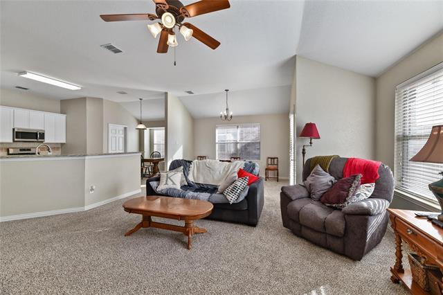 Building Photo - 2825 Dawn Spring Dr