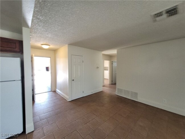 Building Photo - 3908 Montebello Ave