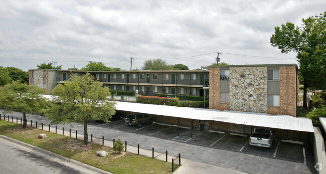 Building Photo - West Apartments