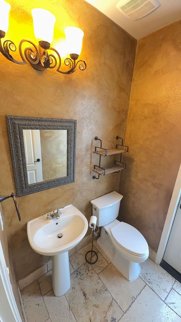 Building Photo - Beautiful 4 Bedroom - 2.5 Bath with Lots of Bonuses - Gilbert