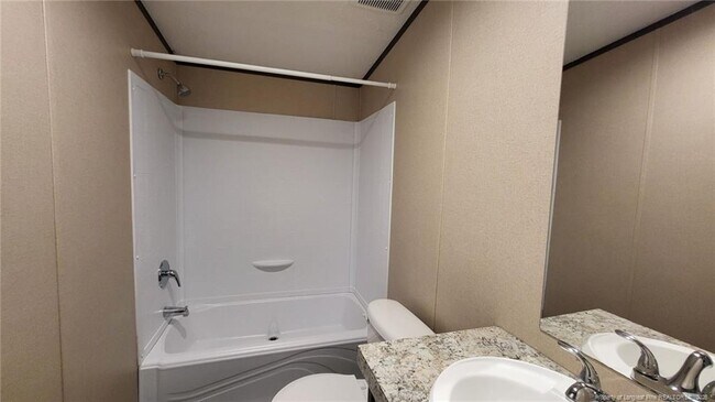 Building Photo - 4224 Meadow Rd