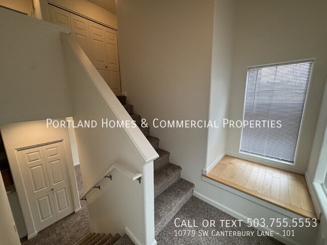 Building Photo - 10779 SW Canterbury Ln