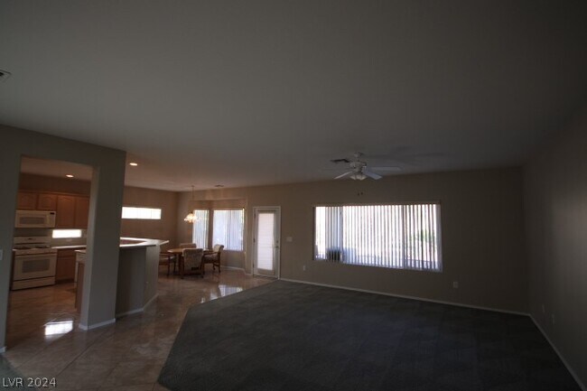 Building Photo - 2112 Mountain City St