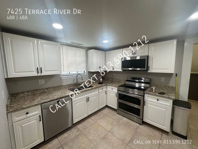 Building Photo - 7425 Terrace River Dr