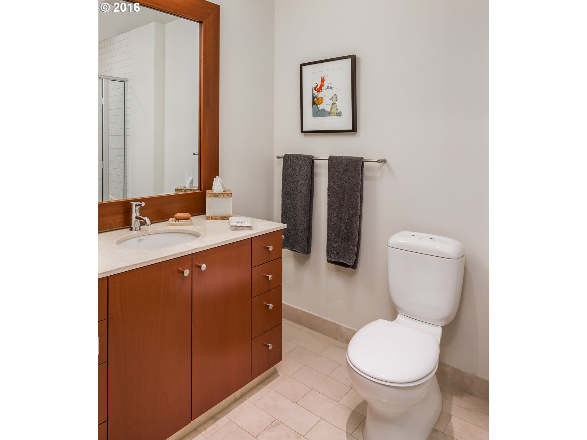 Building Photo - 1025 NW Couch St