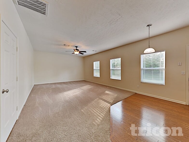 Building Photo - 7343 Autumn Crossing Way