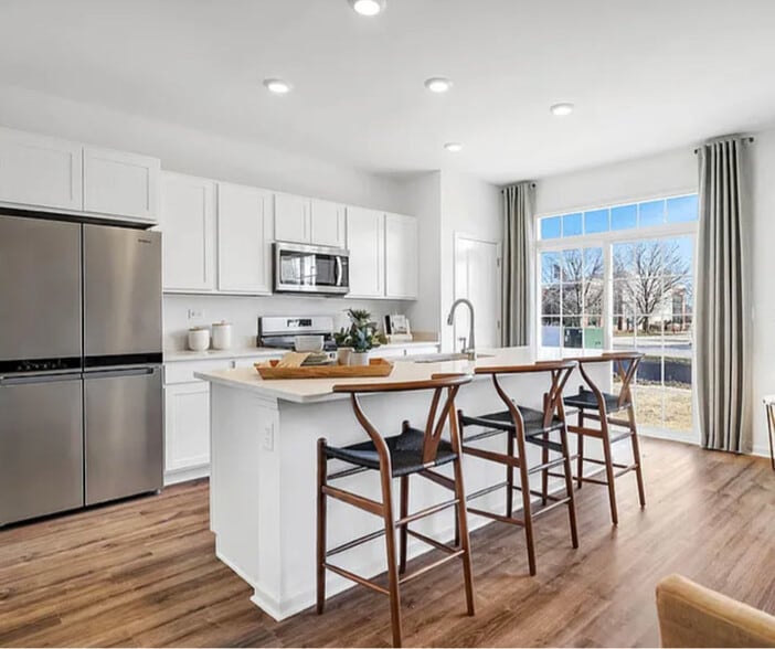 Building Photo - 1757 Baler Ave