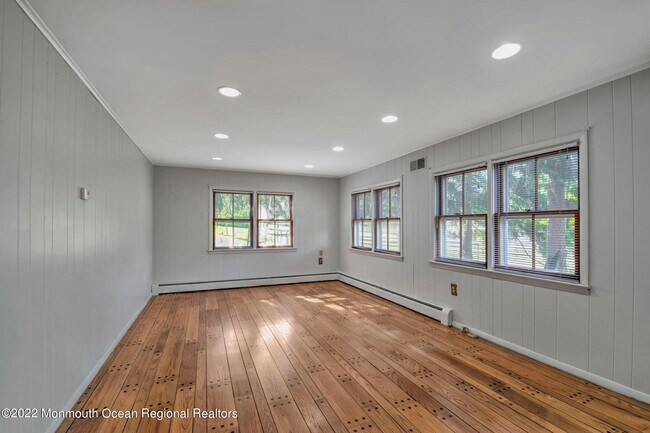 Building Photo - 284 Millstone Rd