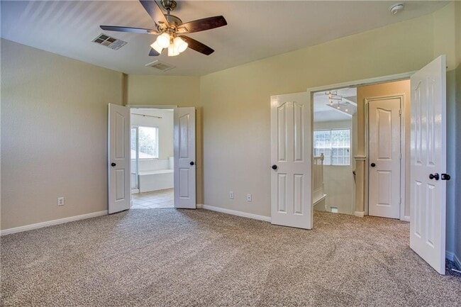 Building Photo - 1107 Middle Brook Dr