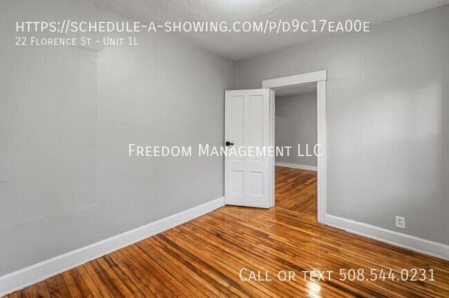 Building Photo - 22 Florence St