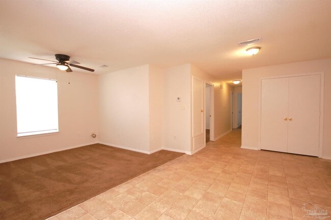 Building Photo - 624 N G St