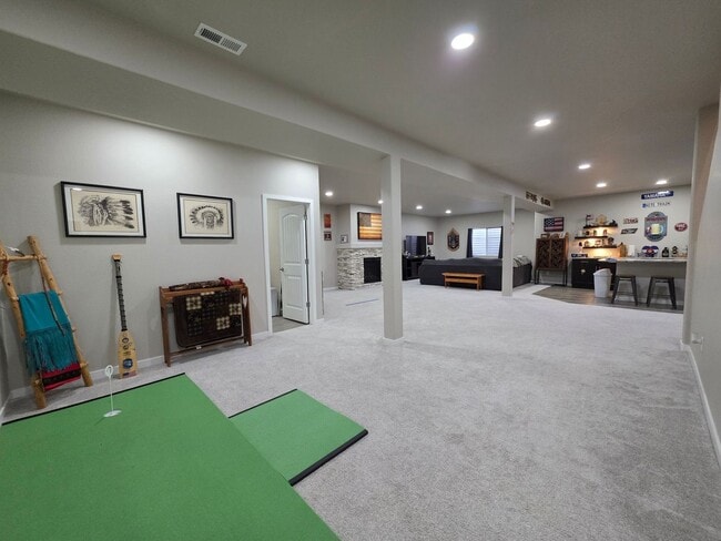 Building Photo - 5 Bed 4 Bath Home In Flying Horse North!!
