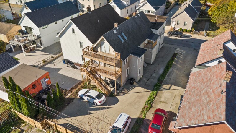 Building Photo - 1277 W 67th St