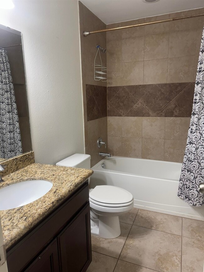 Building Photo - 212 Sandhill Oak