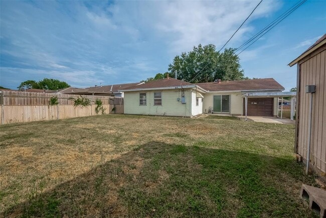 Building Photo - 2703 Cypress St