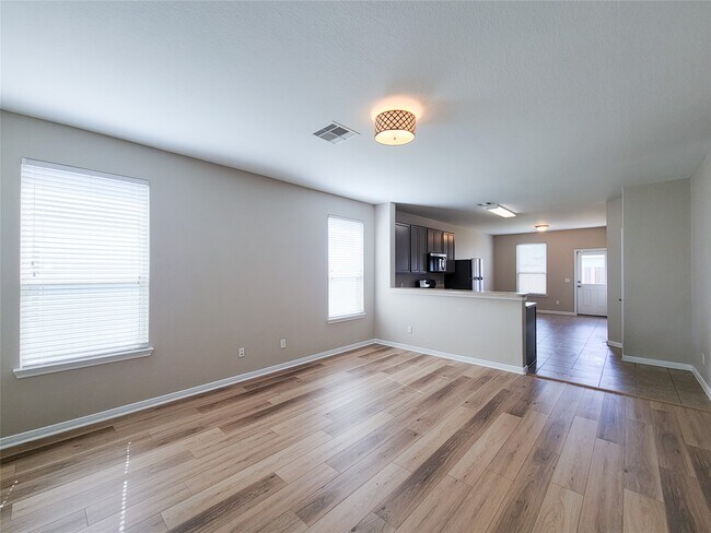 Building Photo - 6535 Dayridge Ln