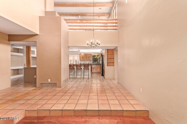 Building Photo - 16411 N Skyridge Ln