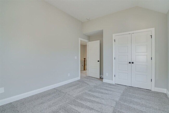 Building Photo - 302 Huntley Loop
