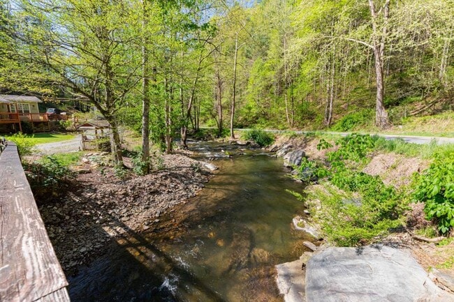 Building Photo - 9228 Big Laurel Rd